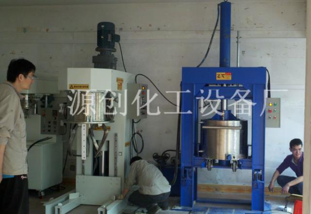 70 l planetary mixer hydraulic discharging machine